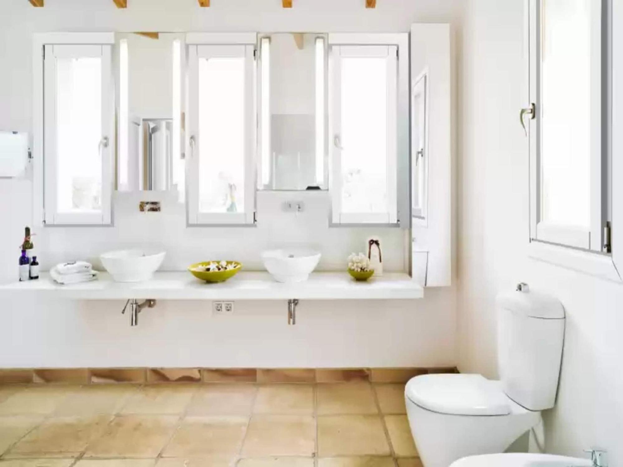 Villa Exquisite With Private Pool Sant Llorenc Des Cardassar